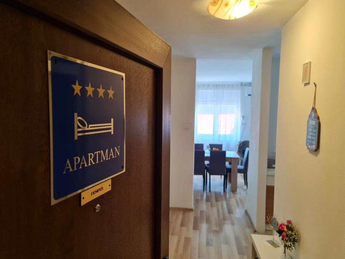 Apartment Pemper - Self Check In And Check Out Otočac Exteriör bild